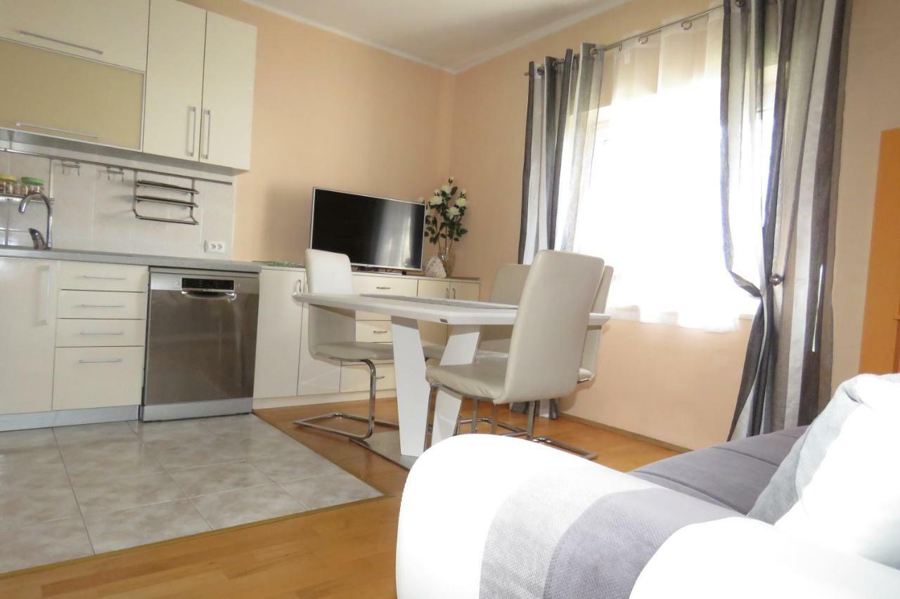 Apartment Central City Макарска Екстериор снимка